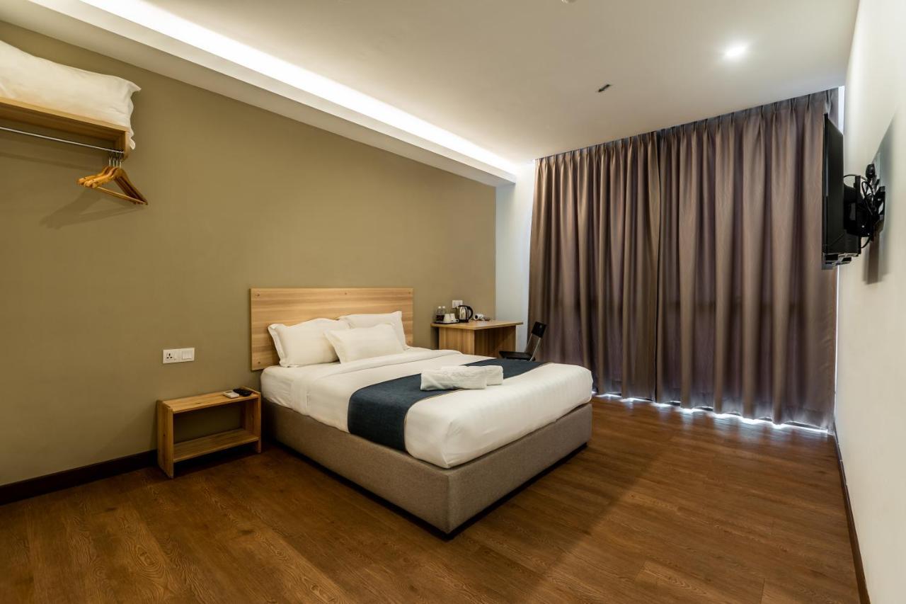 1 Orange Hotel Klia & Klia2 Sepang Exterior photo